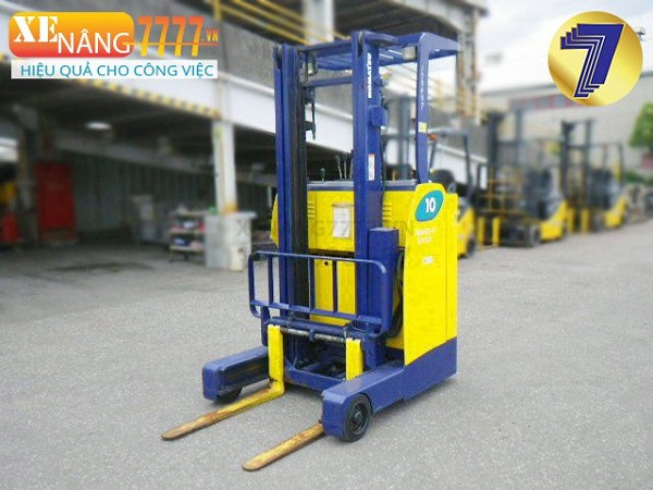 Xe nâng điện đứng lái Komatsu