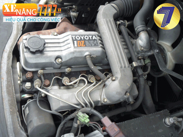 Xe nâng dầu TOYOTA 02-6FD15
