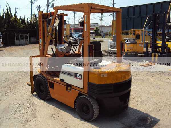 Xe nâng dầu KOMATSU FD15