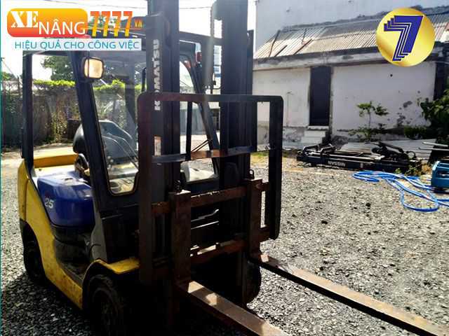 Xe nâng dầu KOMATSU FD25NT-15