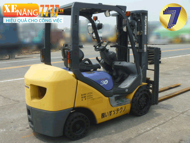 Xe nâng dầu KOMATSU FD30NT-15