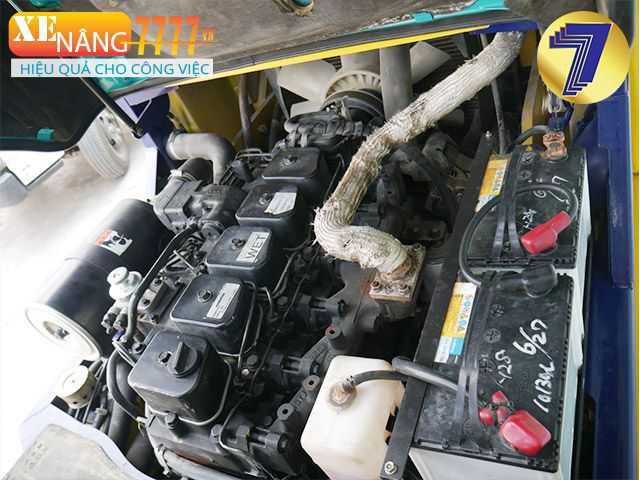 Xe nâng dầu KOMATSU FD35NW-8