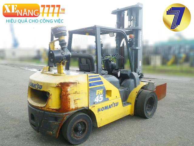 Xe nâng dầu KOMATSU FH45-1