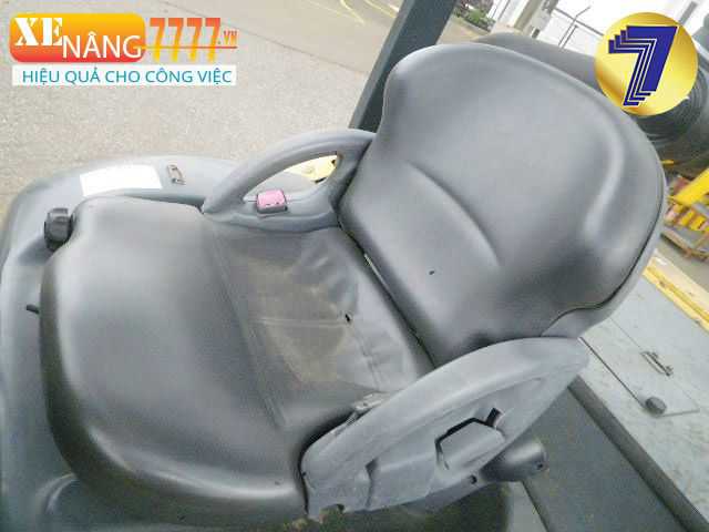 Xe nâng dầu KOMATSU FH45-1