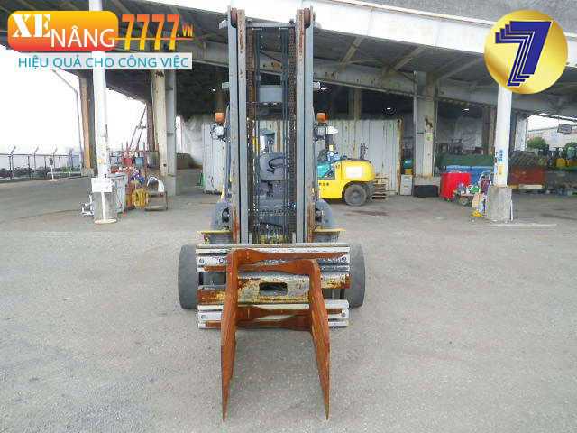 Xe nâng dầu KOMATSU FH45-1
