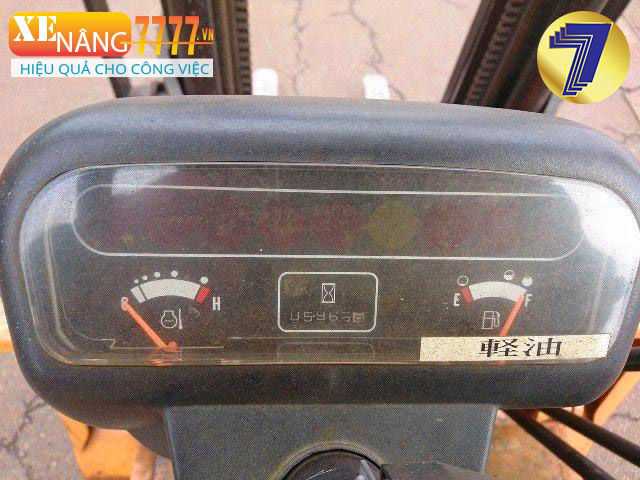 Xe nâng dầu MITSUBISHI FD18D