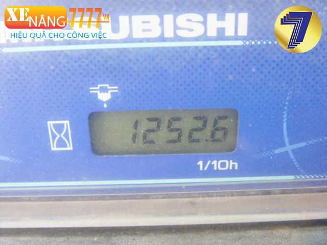 Xe nâng dầu MITSUBISHI FD20T