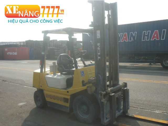 Xe nâng dầu TCM D25Z2S