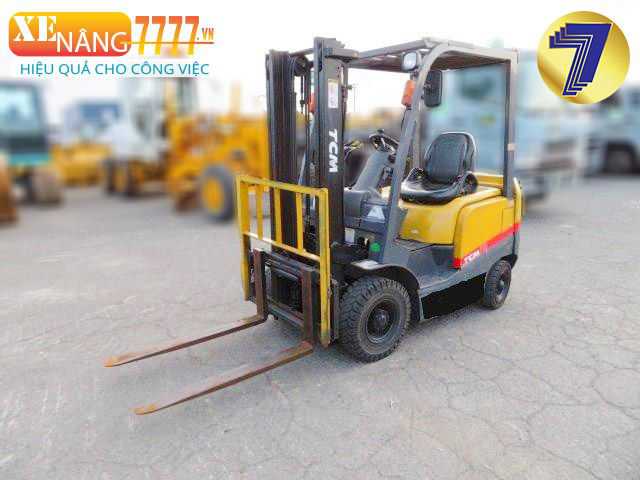 Xe nâng dầu TCM FD15T13