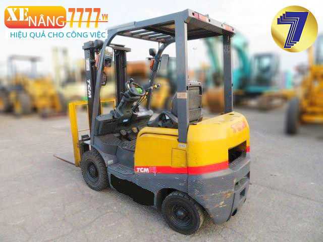 Xe nâng dầu TCM FD15T13