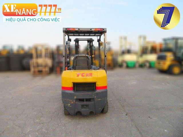 Xe nâng dầu TCM FD15T13