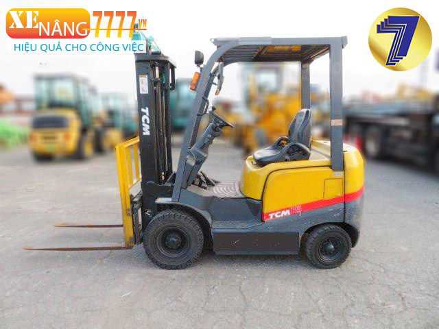 Xe nâng dầu TCM FD15T13