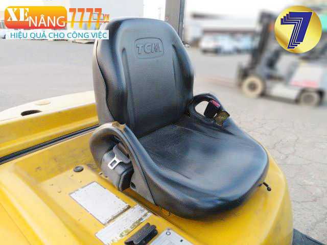 Xe nâng dầu TCM FD15T13