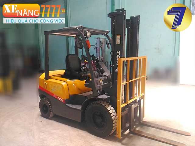 Xe nâng dầu TCM FD20C3