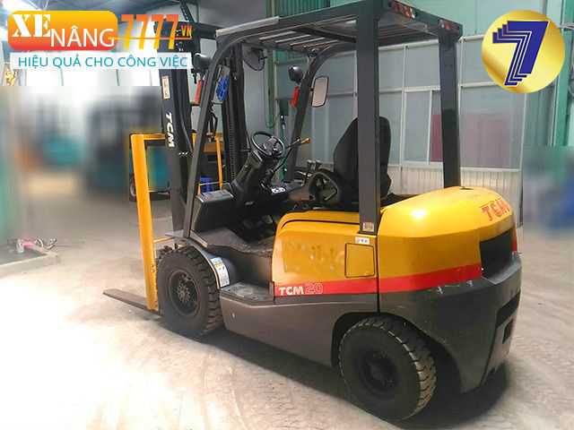 Xe nâng dầu TCM FD20C3