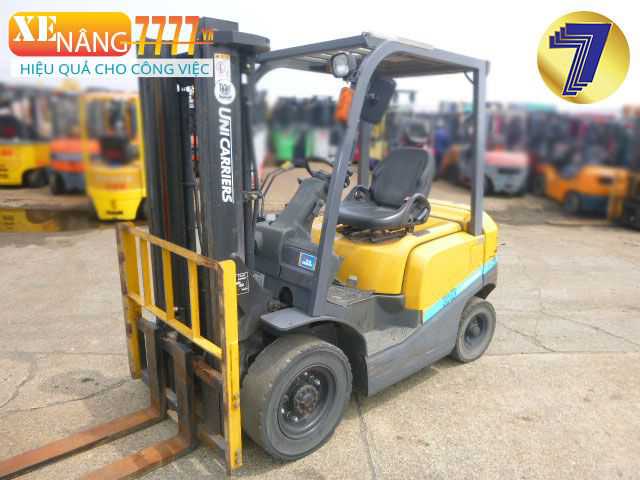 Xe nâng dầu TCM FD20T4