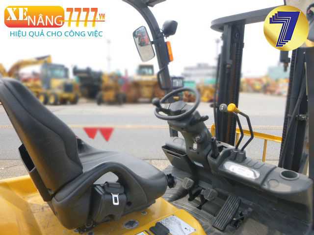 Xe nâng dầu TCM FD20T4