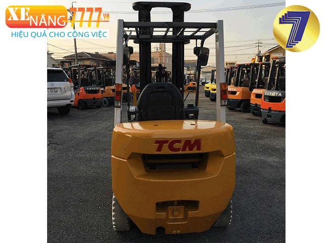 Xe nâng dầu TCM FD25T6