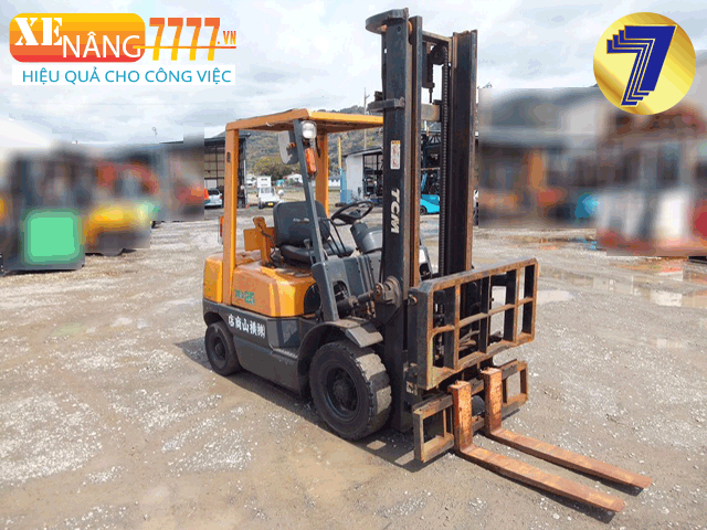 Xe nâng dầu TCM FD25Z6