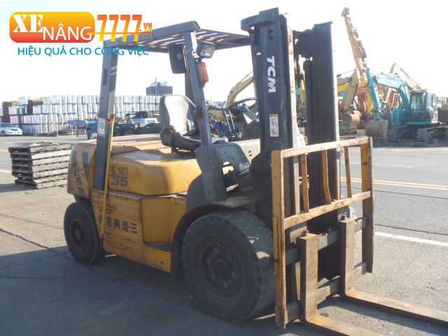 Xe nâng dầu TCM FD35T9