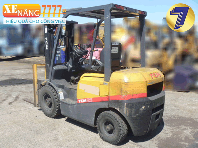 Xe nâng dầu TCM FHD25T3