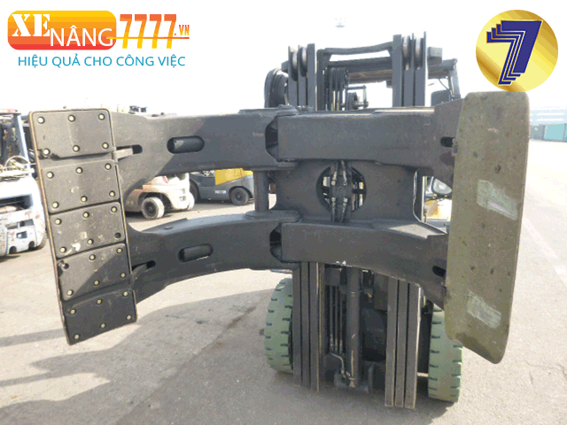 Xe nâng dầu TCM FHD25T3A 
