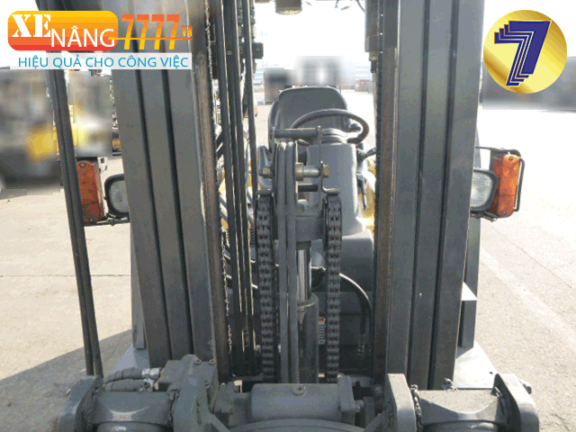 Xe nâng dầu TCM FHD25T3A 
