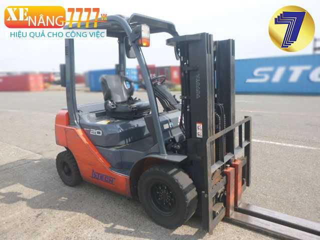 Xe Nâng Dầu TOYOTA 02-7FDL20