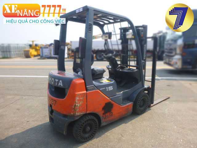 Xe Nâng Dầu TOYOTA 02-8FDL15