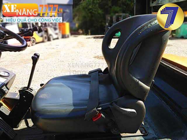 Xe nâng dầu TOYOTA 7FDK25