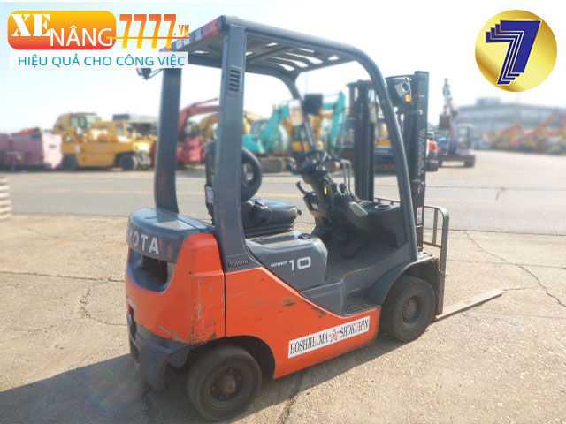 Xe nâng dầu TOYOTA 8FD10