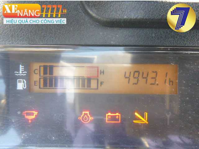 Xe nâng dầu TOYOTA 8FD10