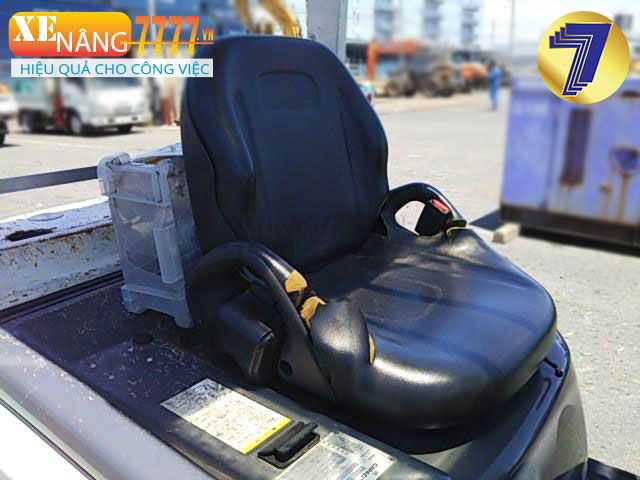 Xe nâng dầu UNICARRIERS FD18T13
