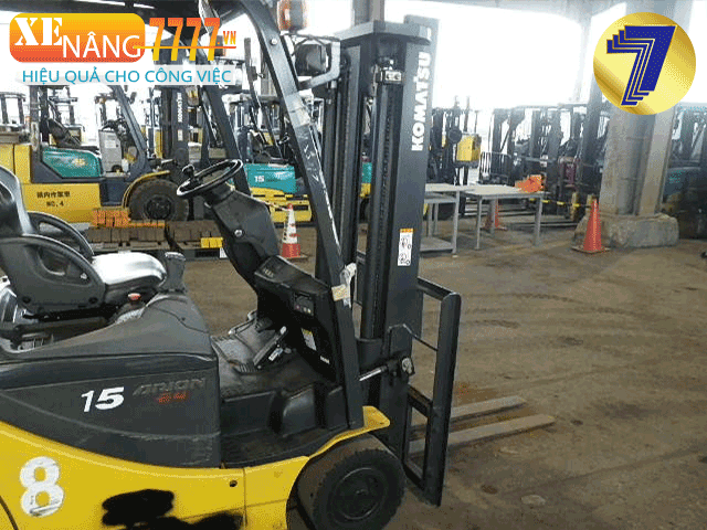 Xe nâng điện ngồi lái KOMATSU FB15-12