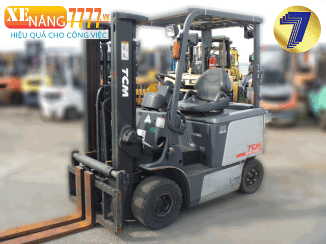 Xe nâng điện ngồi lái TCM FB20-7